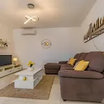 펜션 Pet Friendly In Skatari