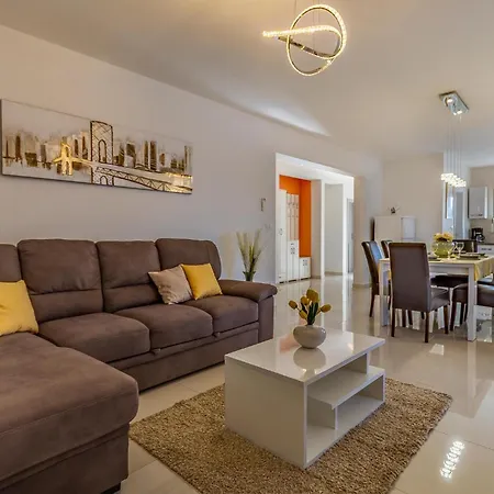 Tatil Evi Pet Friendly In Skatari *