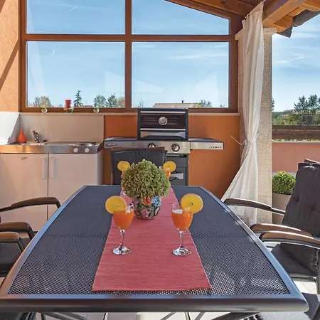 Holiday home Cozy Home In Skatari With Outdoor Swimming Pool *
