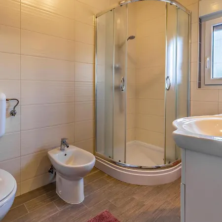 Holiday home Cozy Home In Skatari With Outdoor Swimming Pool