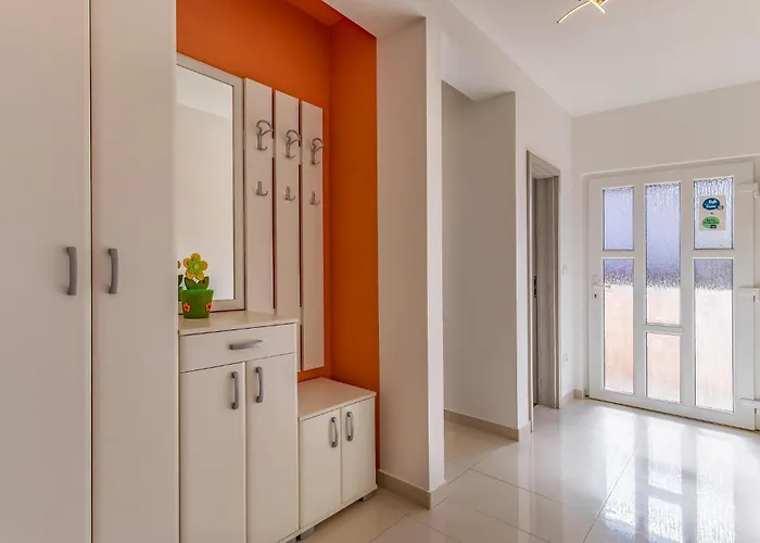 펜션 2 Bedroom Stunning In Skatari 풀라