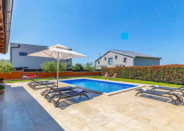 2 Bedroom Stunning In Skatari Σπίτι διακοπών Πούλα